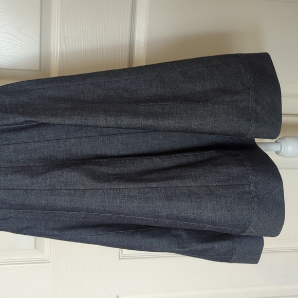 Theory Denim Darted Pleated Sleeveless Dress - Picture 3 of 8